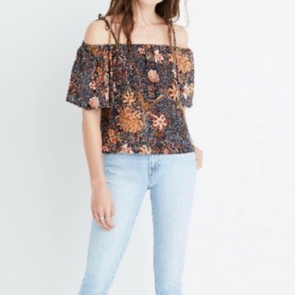 Madewell silk cold shoulder sea floral top. - Picture 2 of 6